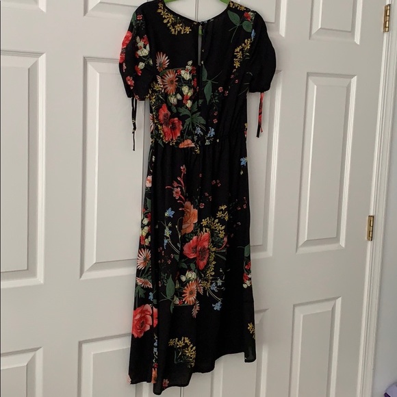 Dress - Picture 5 of 6